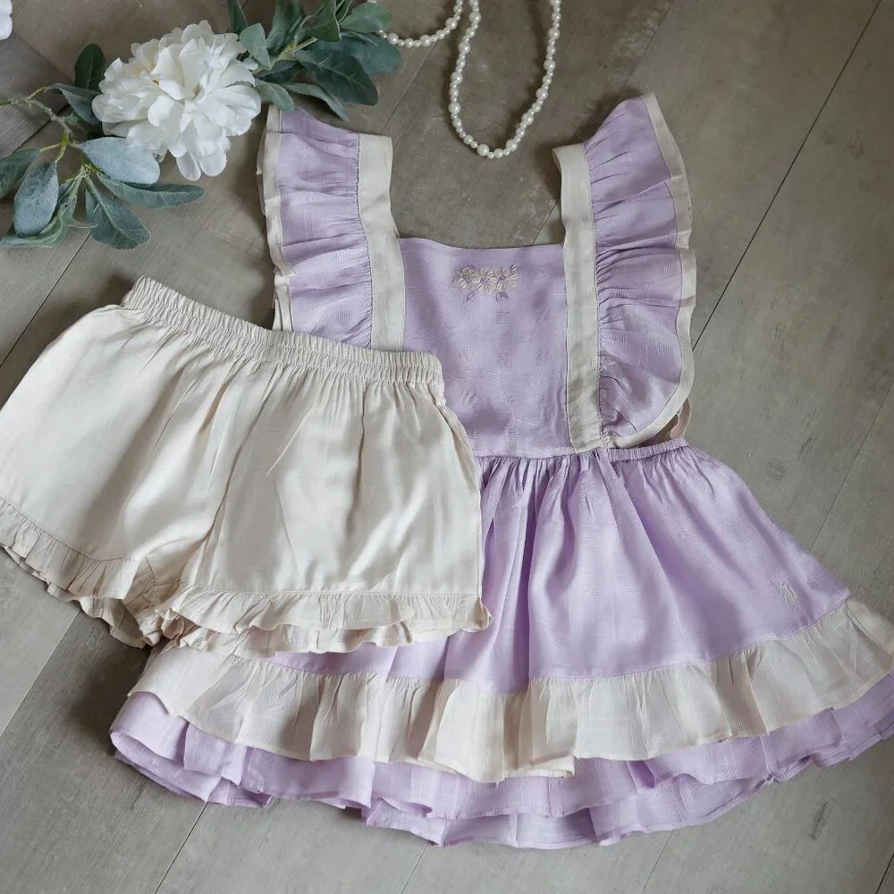 Well Dressed Wolf Kate Tunic Set Lavender and Beige Size 6 NWT